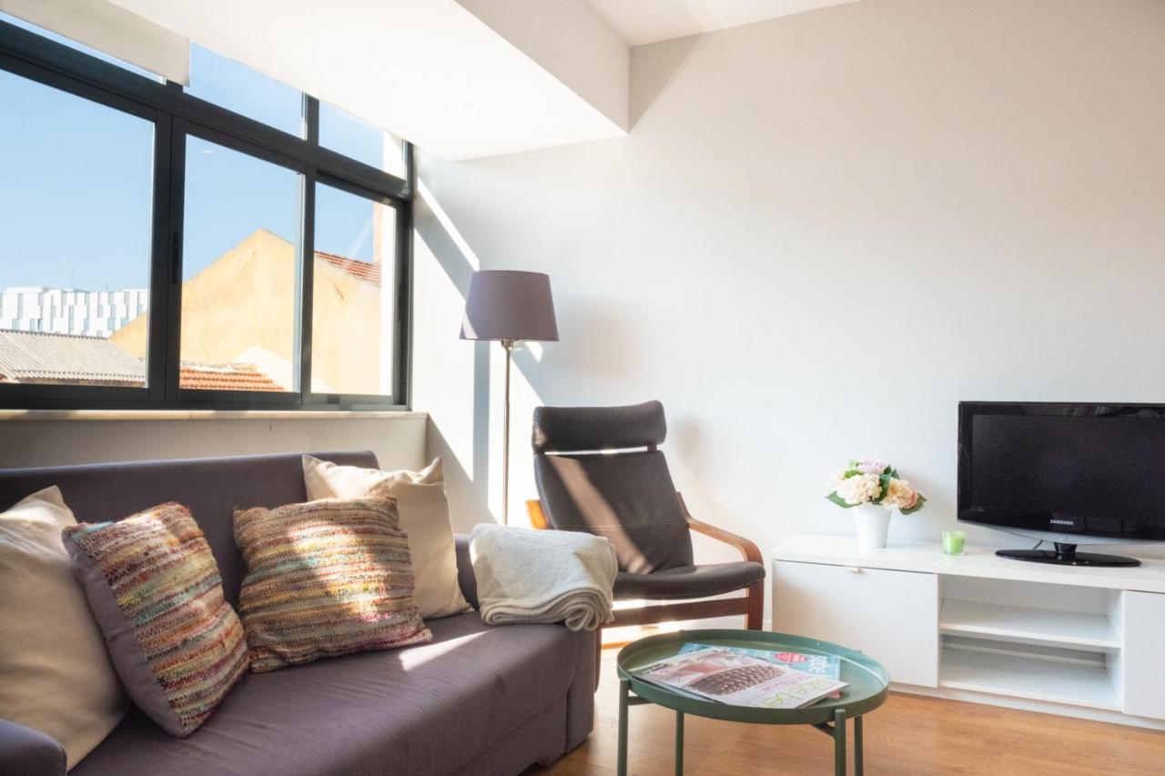 Apartment Bright & By Lovelystay